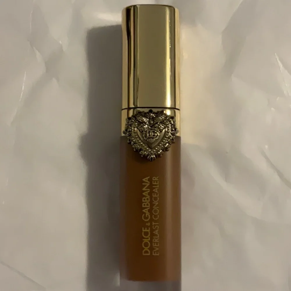 Dolce & Gabbana Everlast Concealer - in 37 deep